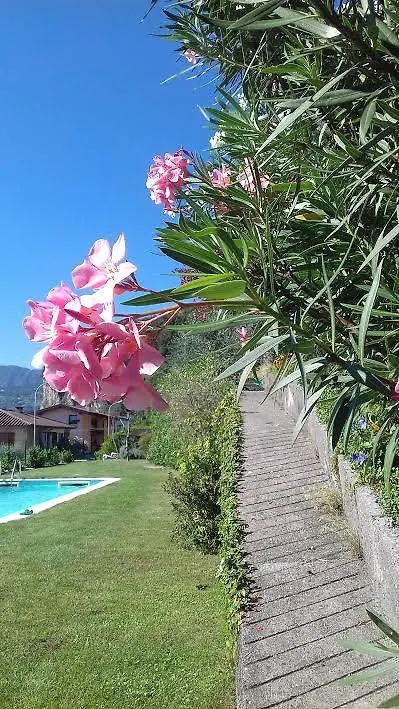 La Tana Di Sebastian Hotel Marone 0*,  Italy