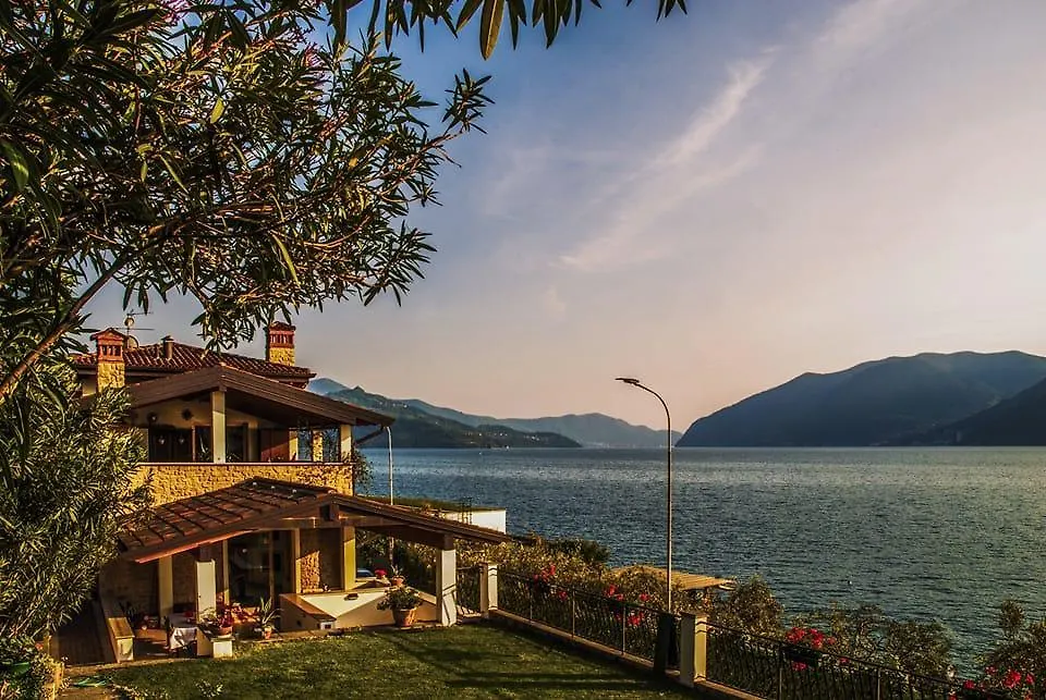 La Tana Di Sebastian Hotel Marone 0*,  Italy